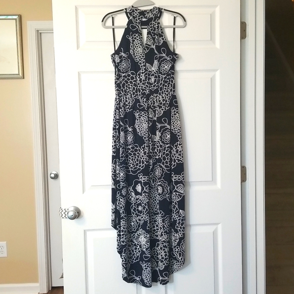 GORGEOUS navy blue and white dress size 6.